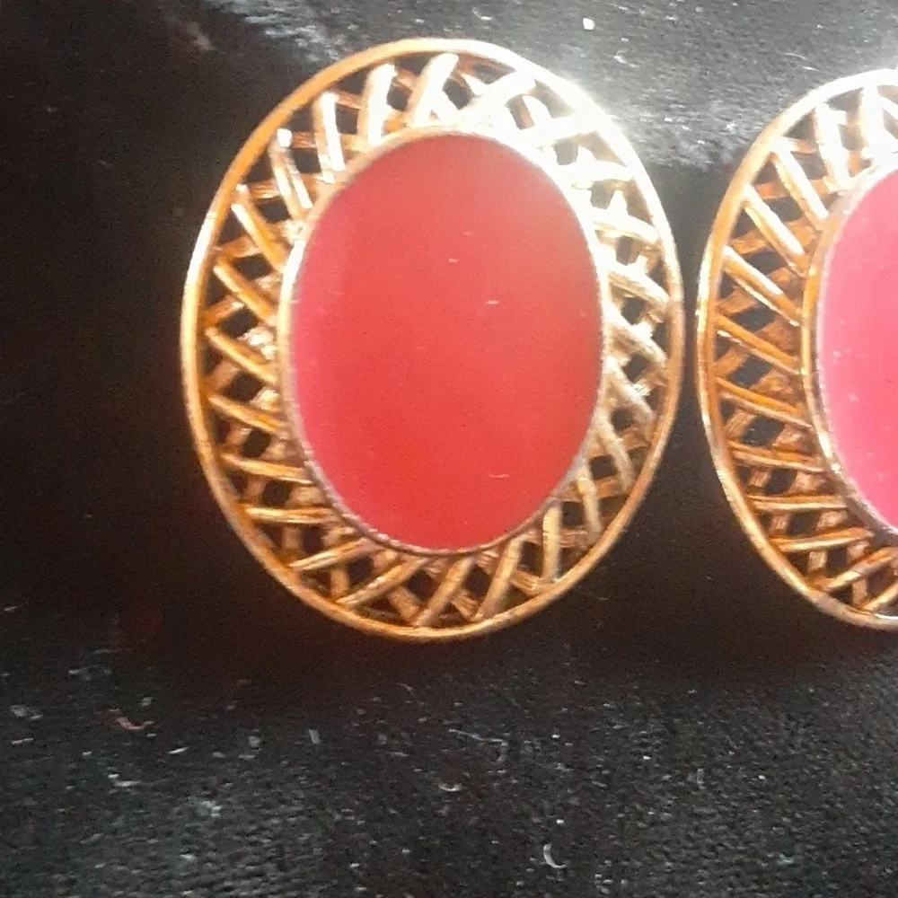 Gold Tone and Pink Oval Stud Earrings with Intricate Design